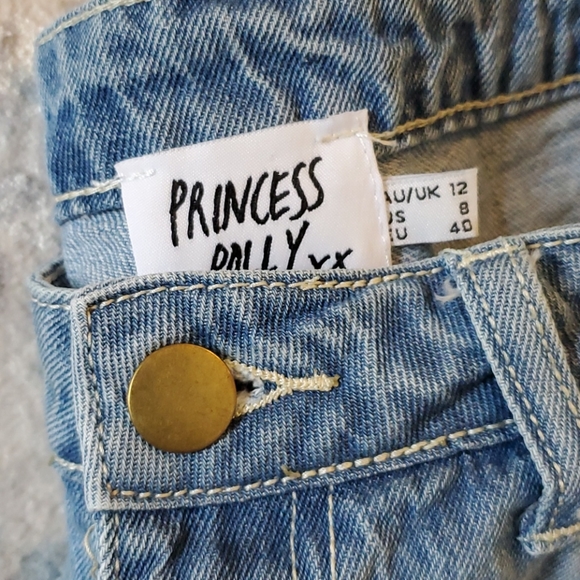 Princess polly high waisted ripped denim shorts. - Picture 3 of 4